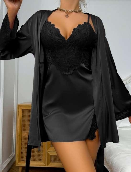 Dantelli Sabahlıklı Siyah Saten Gecelik Takım Real Passione 3053 - Siyah