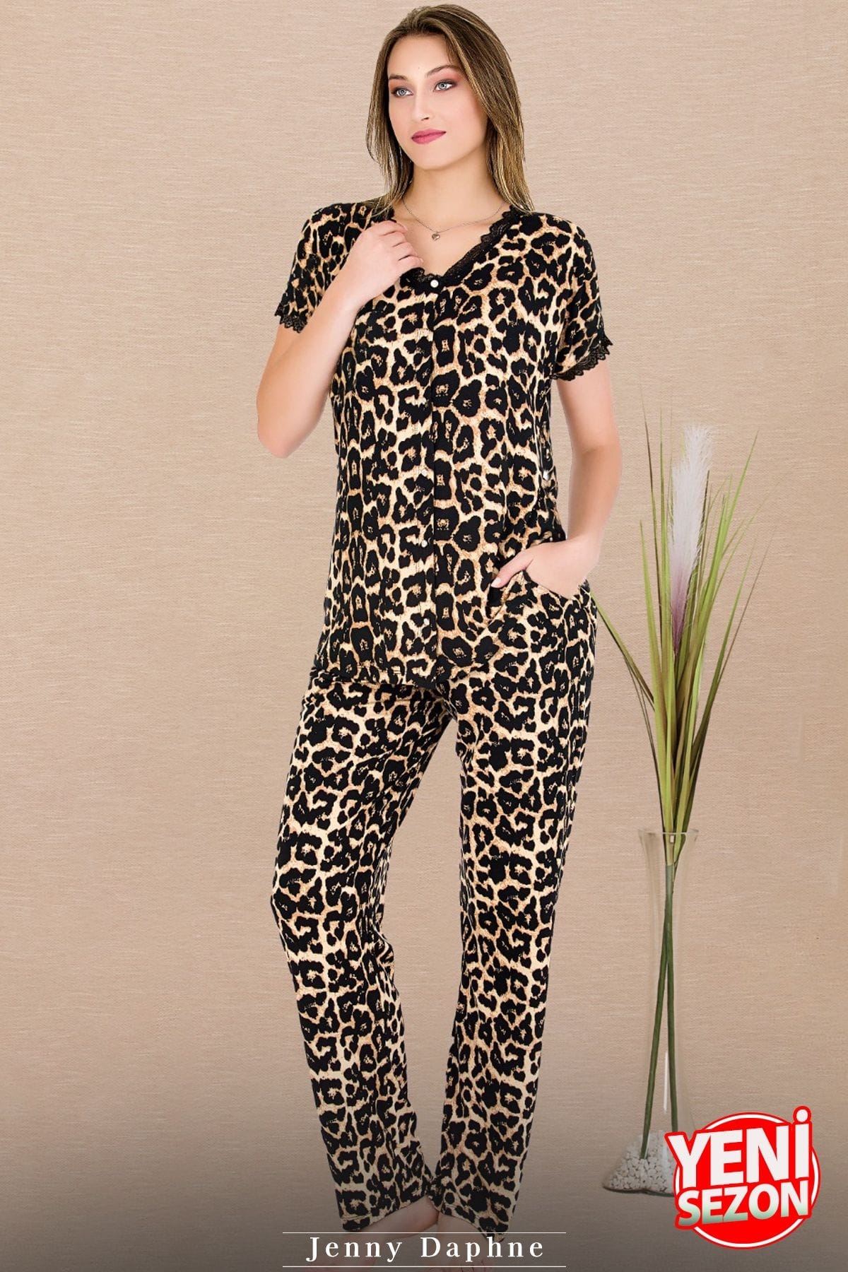 Düğmeli Leopar Desenli Kısa Kollu Pijama Takımı Lady 12482 - Siyah