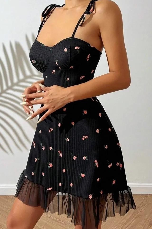 Tül Çiçek Desenli Bağlama Askılı Kısa Gecelik Ruselin 5072 - Siyak