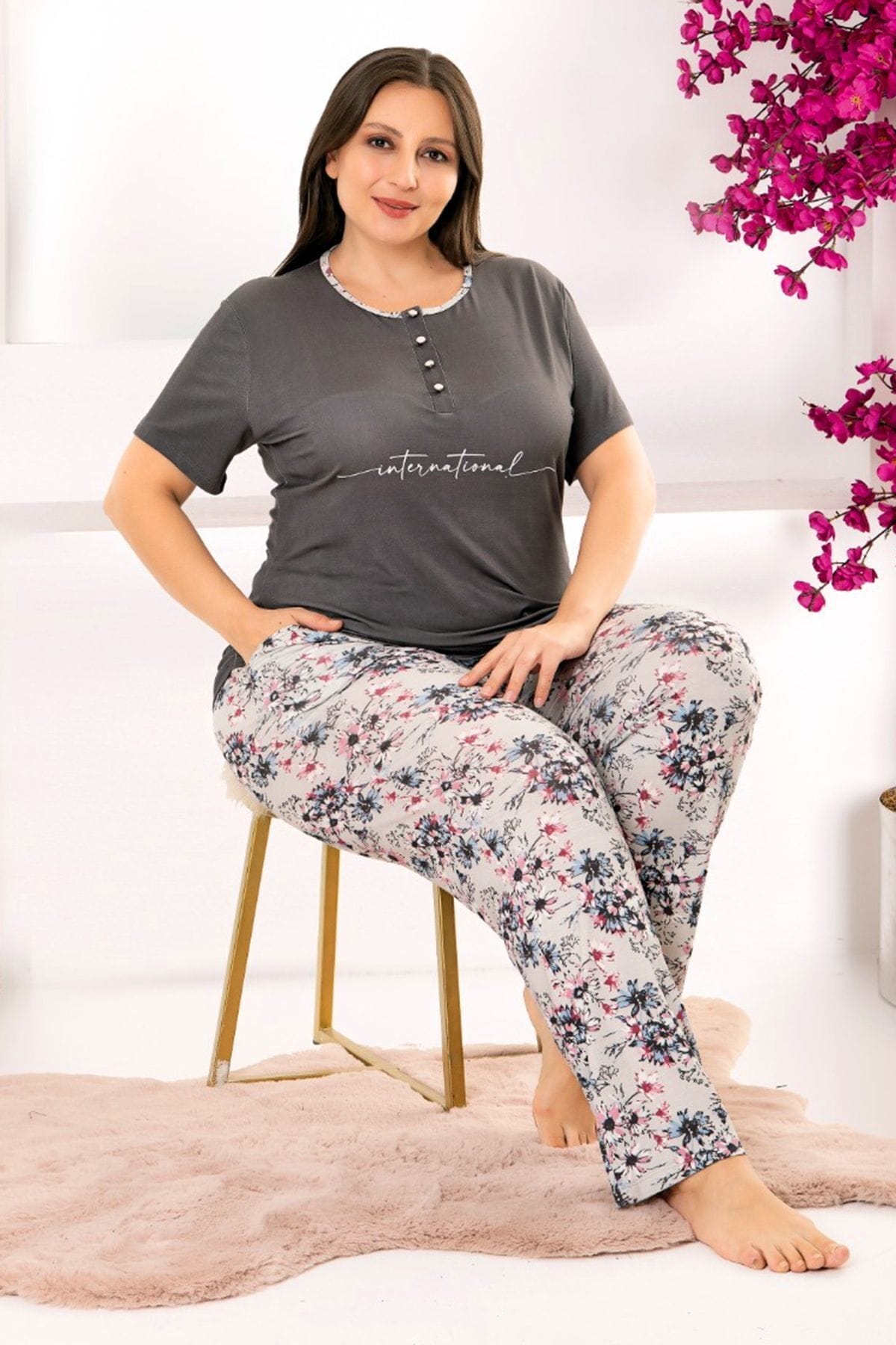 Lady Füme Çiçek Desenli Büyük Beden Kadın Pijama Takımı Lady 10961 - Görsel 2