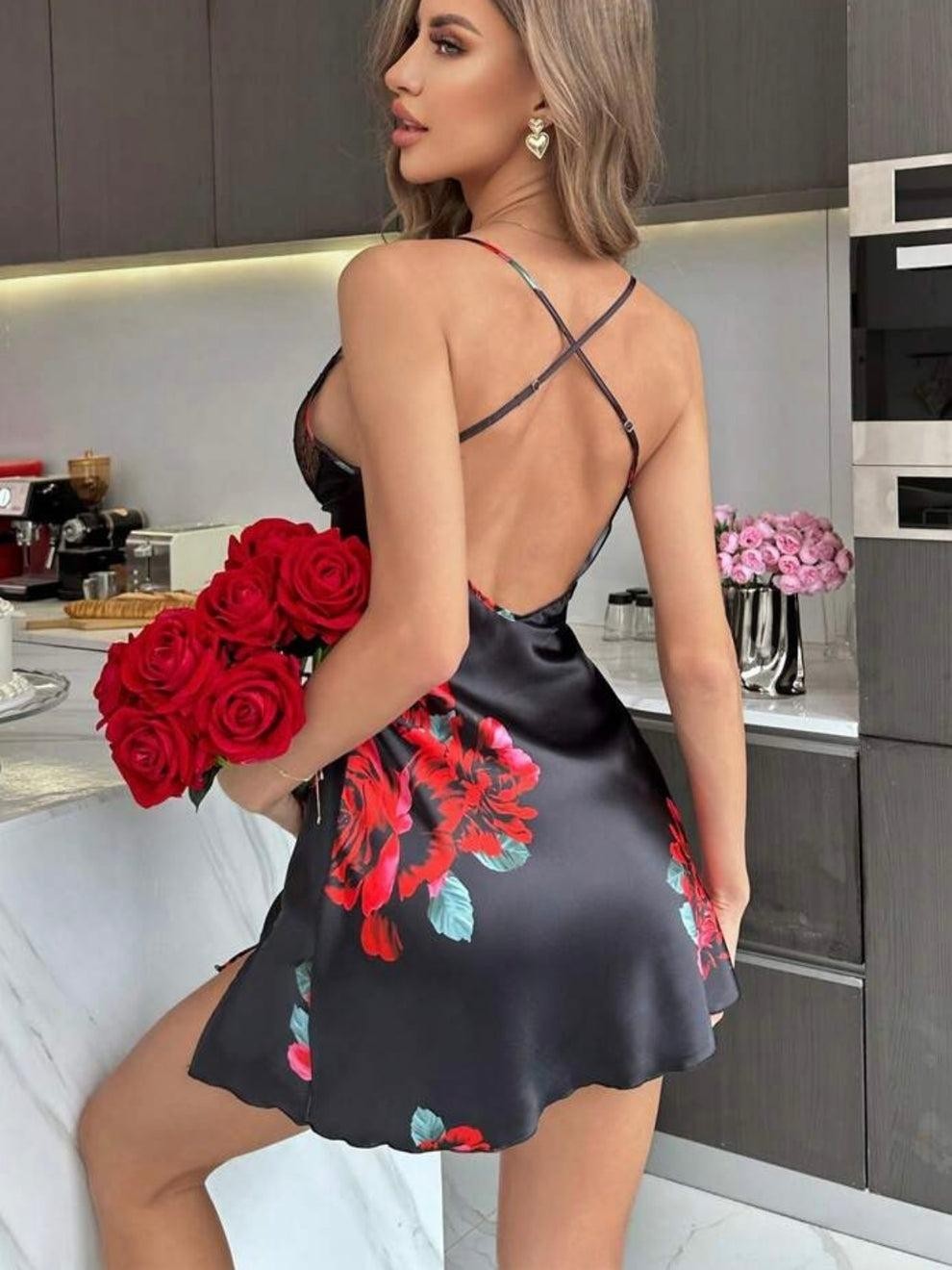 Dantel Detaylı Yırtmaçlı Gecelik Ruselin 2221 - Siyah