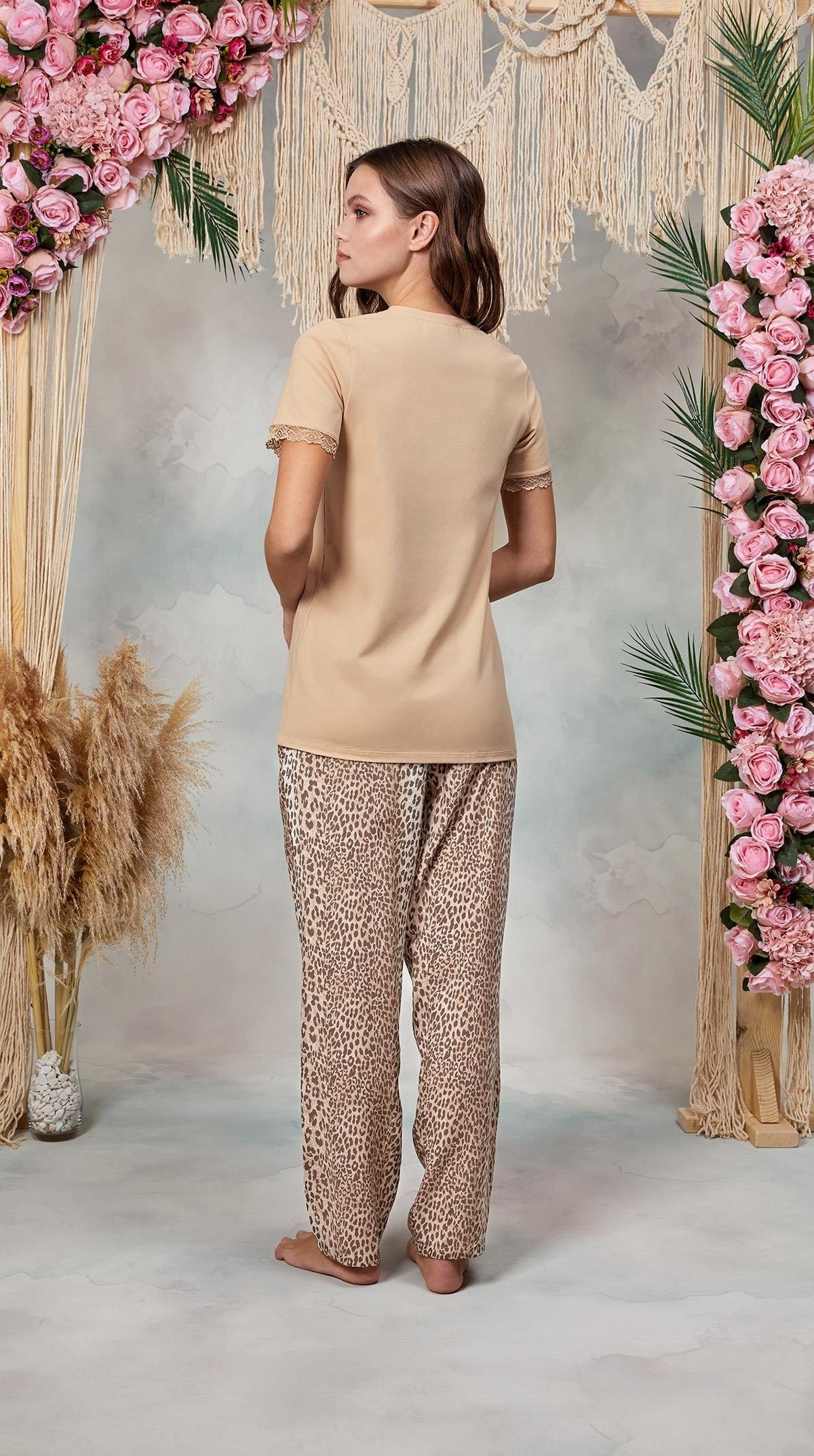 Kadın Pudra Leopar Desenli Dantel Detaylı Pijama Takımı Doreanse 25Y4062 - Pudra