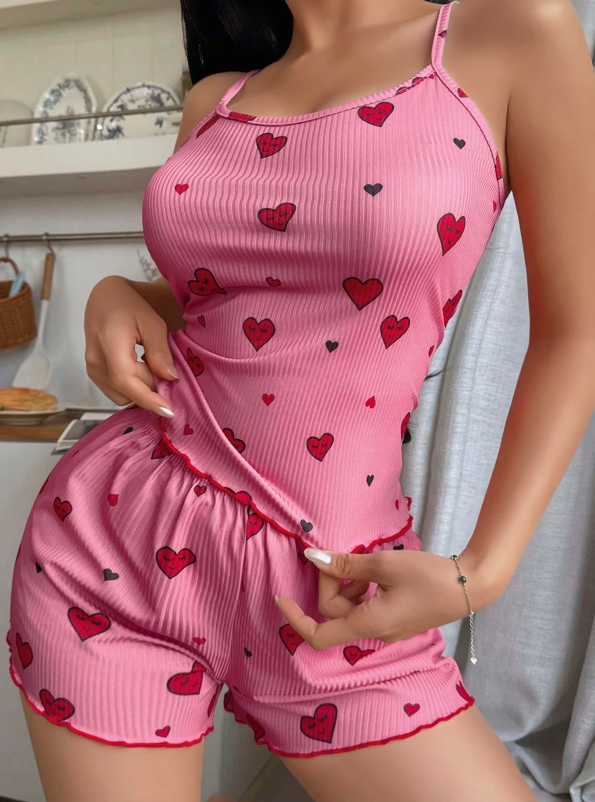 Kalpli İnce Askılı Leopar Desenli Şortlu Pijama Takımı Ruselin 5103 - Pembe