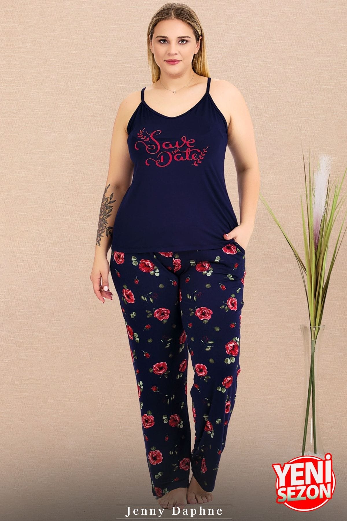 Lacivert Çiçek Desenli İnce Askılı Büyük Beden Pijama Takımı Lady 11019 - Lacivert