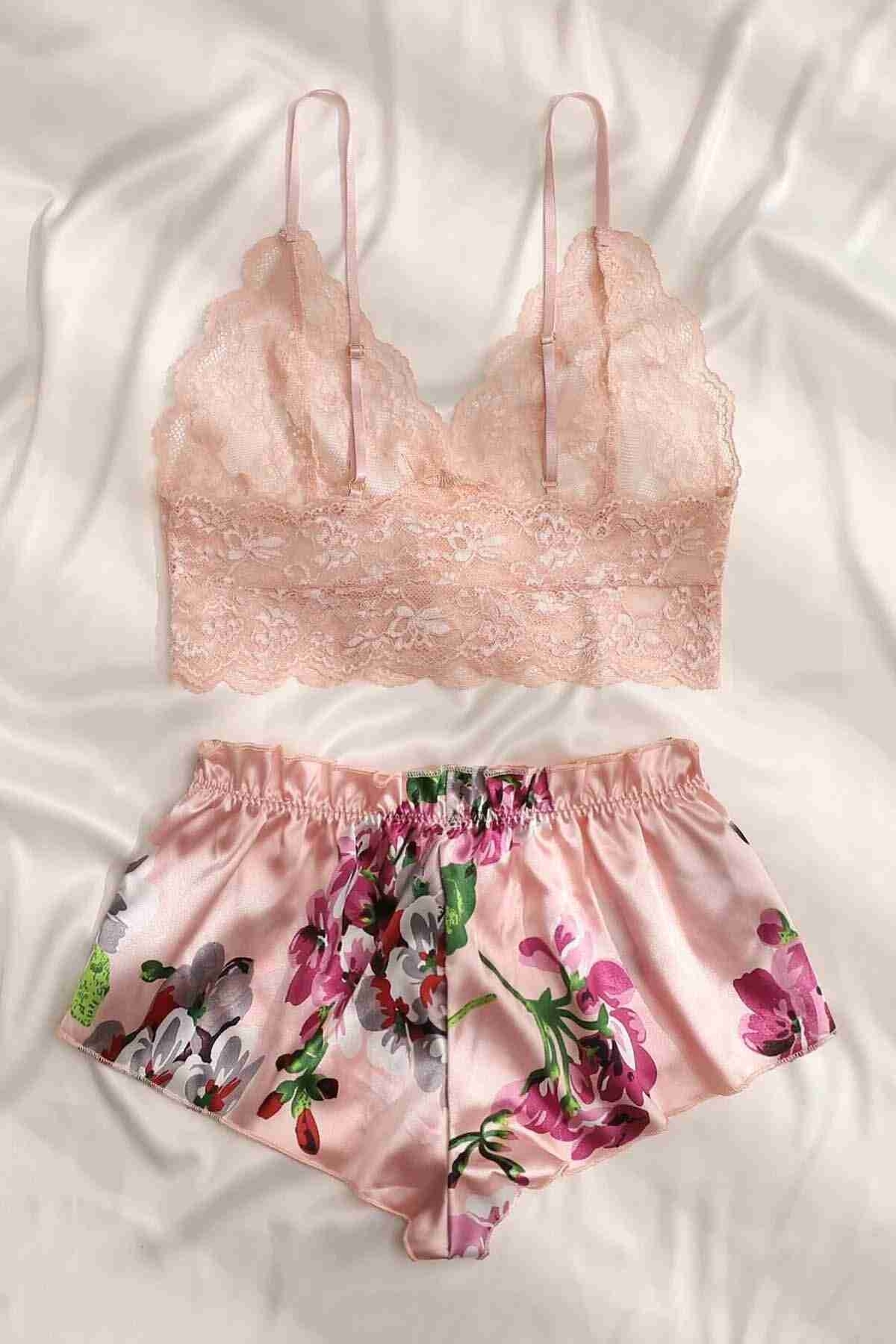 Dantel Büstiyerli Çiçekli Sütyen Şort Pijama Takımı Merry See MS3261 Çok Renkli - Çok Renkli