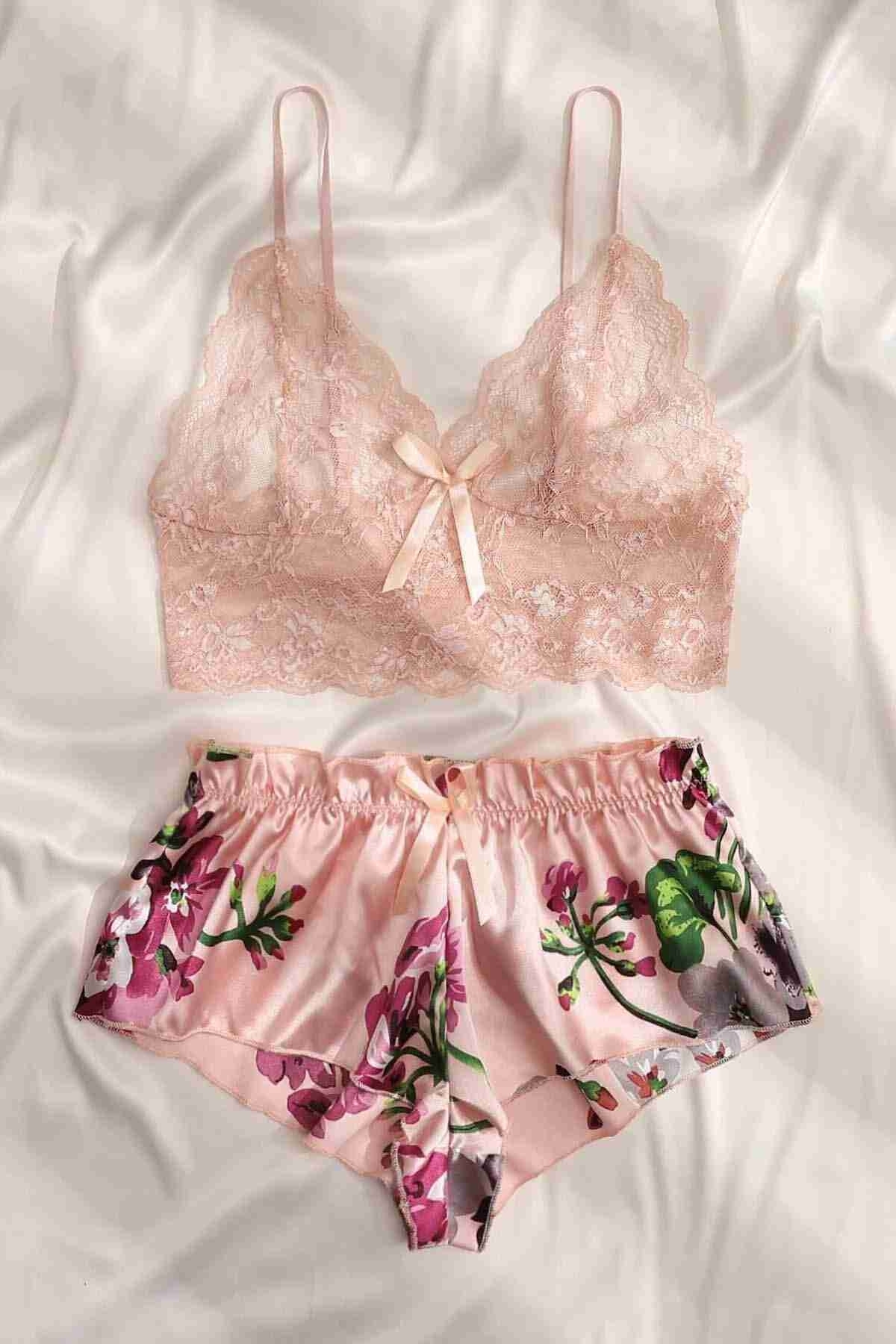 Dantel Büstiyerli Çiçekli Sütyen Şort Pijama Takımı Merry See MS3261 Çok Renkli - Çok Renkli