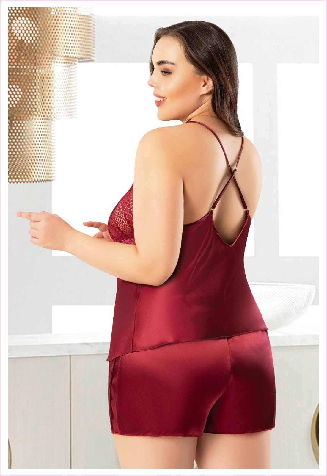 Sırtı Çapraz Askılı Büyük Beden Saten Şortlu Pijama Takım Miss Laris 4231 - Görsel