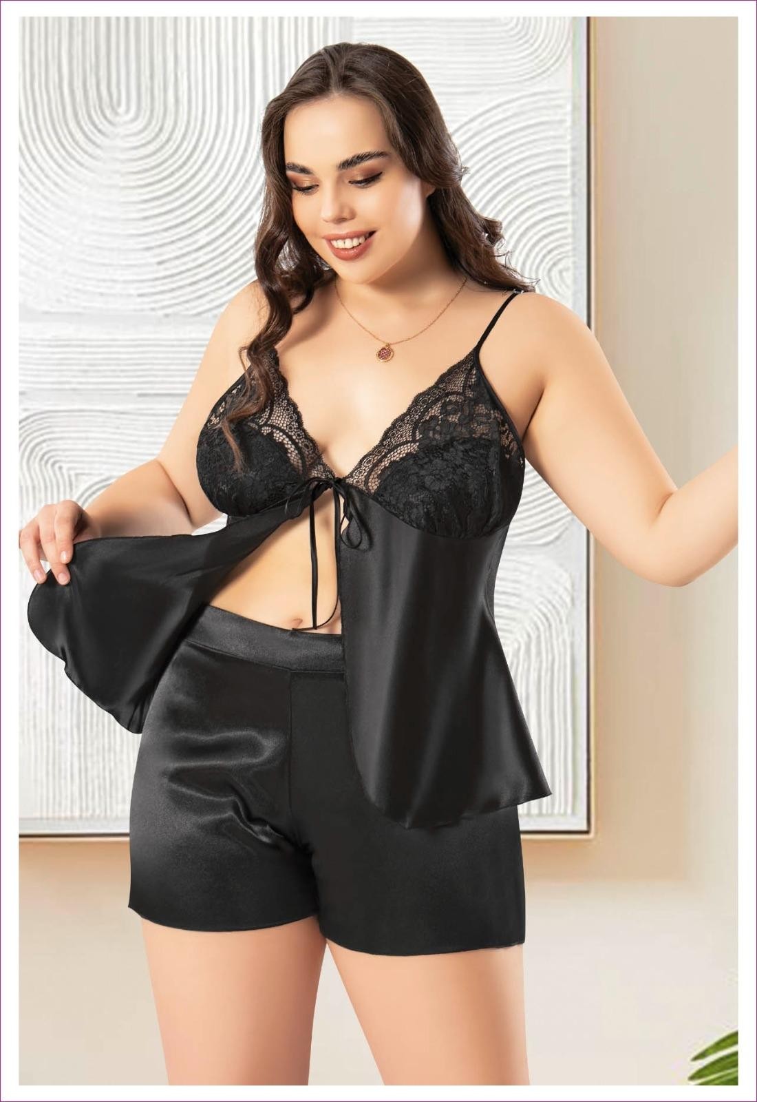 Önden Bağlamalı Büyük Beden İnce Askılı Saten Şort Pijama Takımı Miss Laris 4241 - Siyah