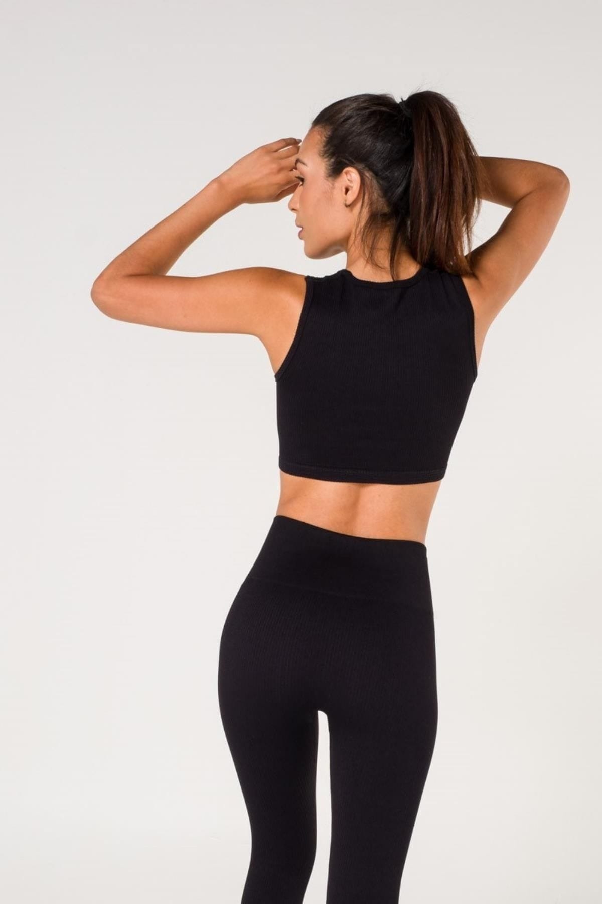 Siyah Dantel Detaylı Seamless Spor Sütyeni FormActive 1510 - Siyah