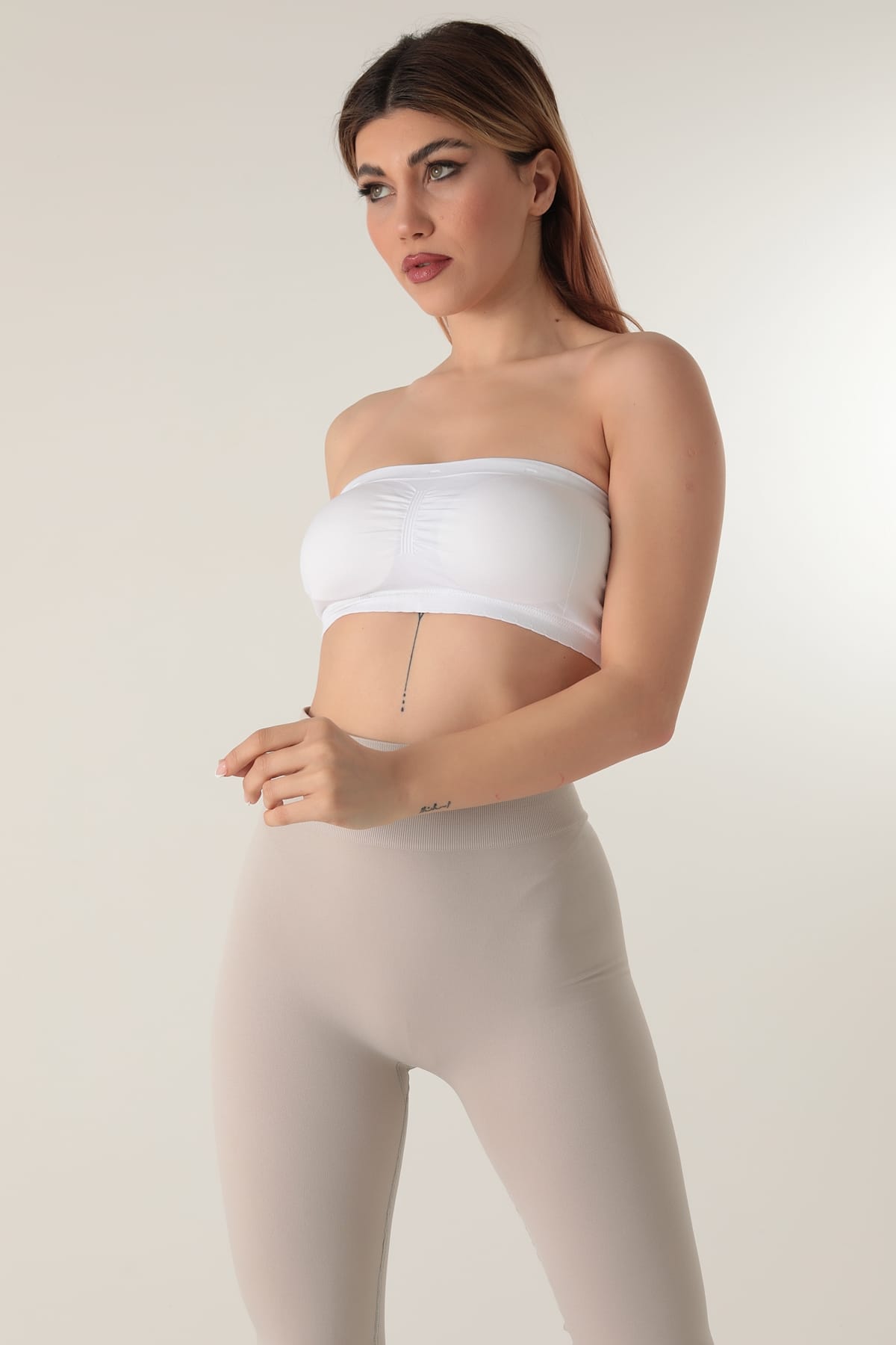 Seamless Straplez Askısız Pedsiz Büstiyer Miorre 999-ZZ0158 - Beyaz