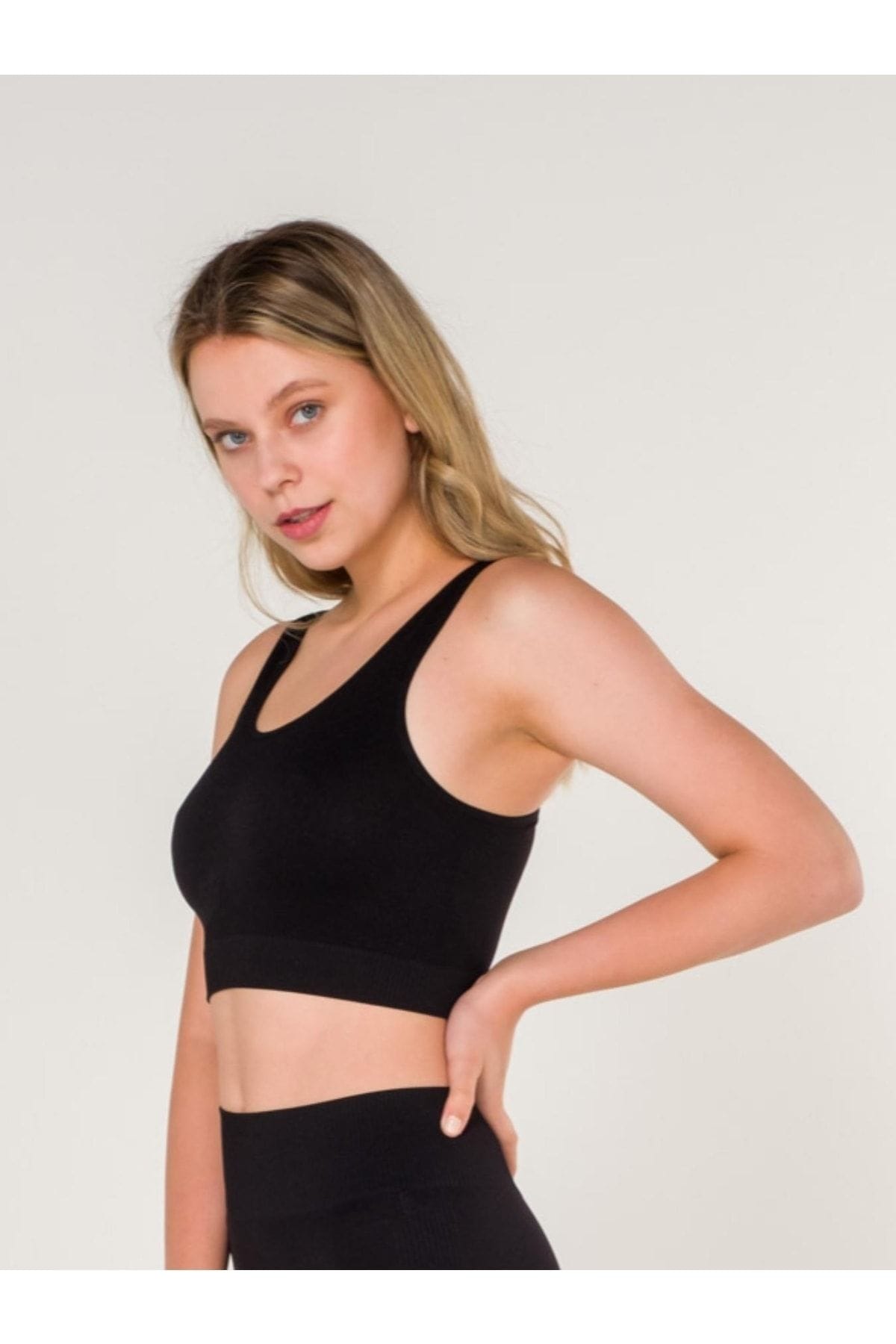 Dikişsiz Sporcu Sütyeni Sırtı Çapraz Askılı FormActive 1610 - Siyah