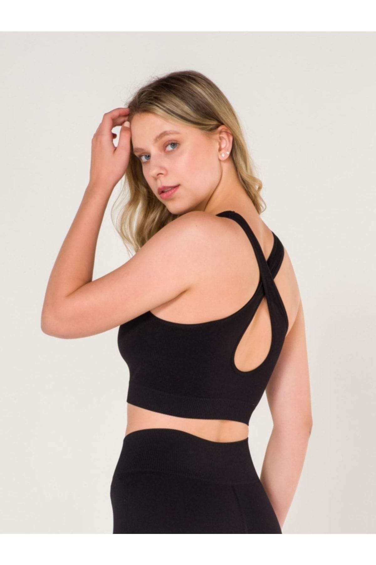 Dikişsiz Sporcu Sütyeni Sırtı Çapraz Askılı FormActive 1610 - Siyah