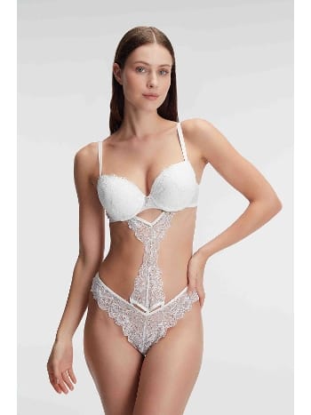 Beyaz Dantelli Sütyen String Takım Anıl 4840