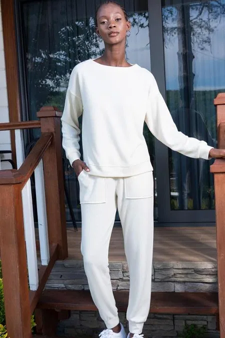 Geniş Cepli Ekru Uzun Kollu Kadın Pijama Takımı Vienetta 405057