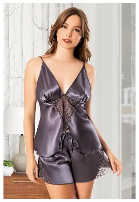 Asimetrik Kesim Yırtmaçlı İnce Askılı Şort Pijama Takımı Miss Laris 3116