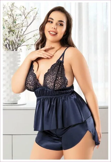 Büyük Beden Dantelli Saten Yırtmaçlı Şort Pijama Takım Miss Laris 4233