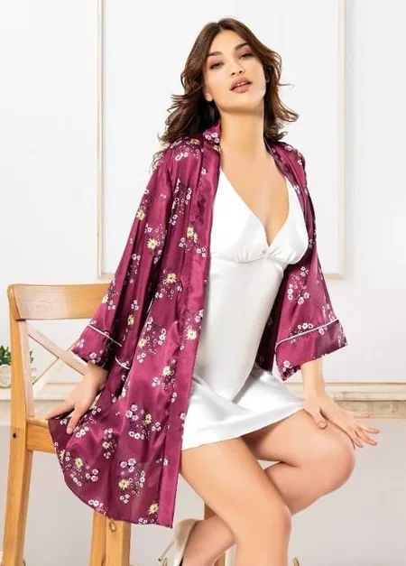 Çiçek Desenli Saten Gecelik Sabahlık Takım Miss Laris 5001 - Bordo