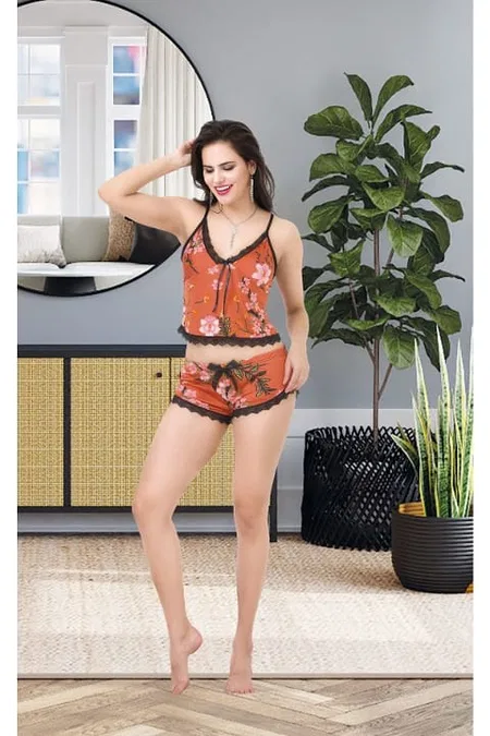 Fuşya Çiçekli İnce Askılı Şortlu Pijama Takım İzabel 0101 - Kahverengi