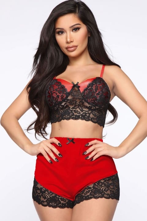 Dantelli Askılı Şortlu Saten Takım Loomerie 542