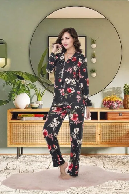Düğmeli Çiçekli Gömlek Yaka Kadın Pijama Takımı İzabel 4001 - Siyah