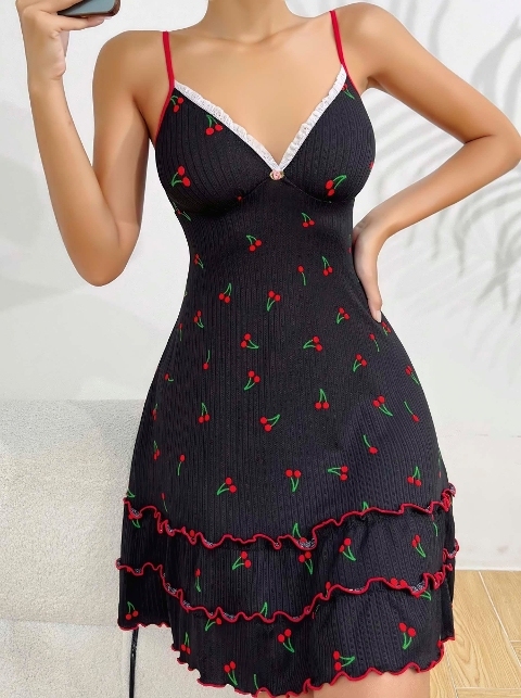 Fırfırlı Kiraz Desenli Askılı Gecelik Somon Ruselin 5110 - Siyah