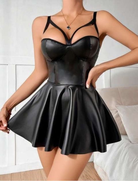 Göğüs Dekolteli Siyah Lame Kloş Fantezi Elbise Real Passione 21105