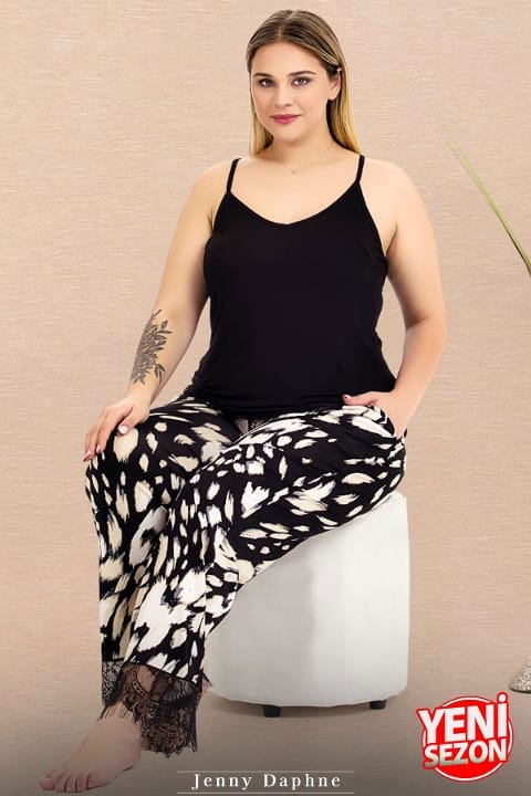Dantel Detaylı Desenli Büyük Beden Pijama Takımı Lady 10983 - Siyah