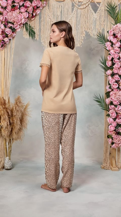 Kadın Pudra Leopar Desenli Dantel Detaylı Pijama Takımı Doreanse 25Y4062 - Pudra