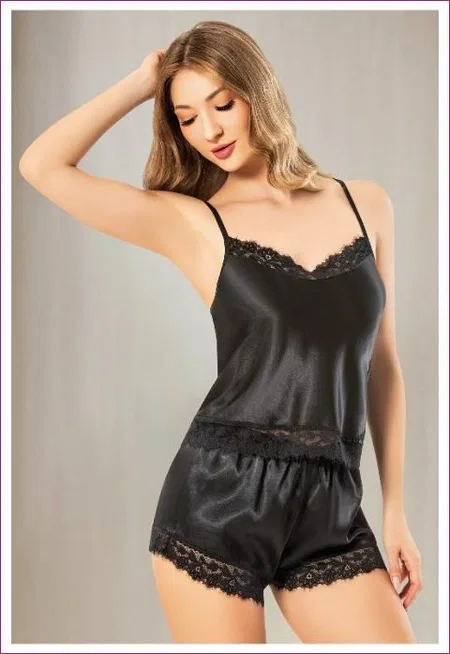 Dantel Detaylı İnce Askılı Saten Şort Pijama Takımı Miss Laris 3128