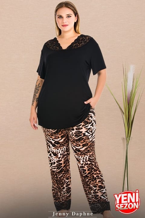 Leopar Desenli Dantel Yaka Büyük Beden V Yaka Kısa Kollu Pijama Takımı Lady 11006 - Siyah