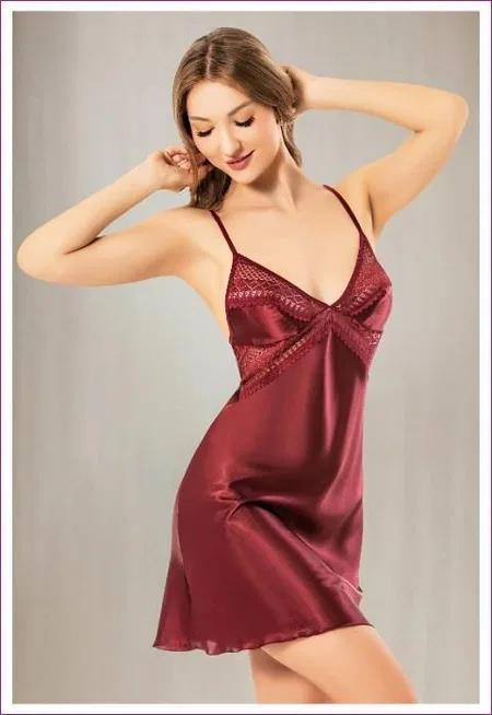 İnce Askılı Saten Gecelik Kadın Gecelik Miss Laris 2142 - Bordo