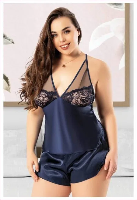 Sırtı Çapraz Askılı Dantelli Yırtmaçlı Saten Pijama Takım Miss Laris 4238