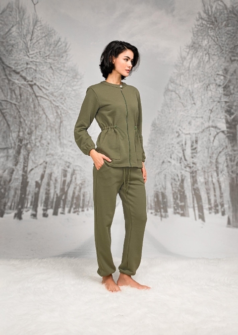 Yanları Büzgülü Fermuarlı Kadın Pijama Takımı Lila Doreanse 26K4090 - Yeşil