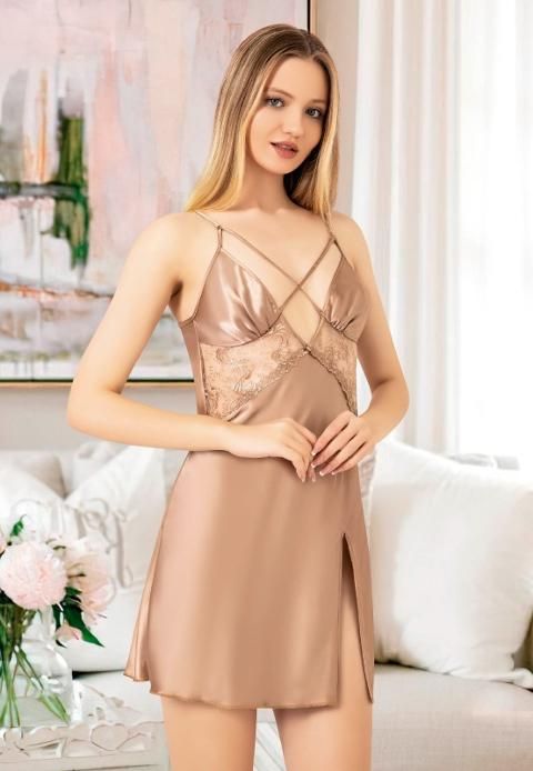 Yırtmaçlı İnce Çapraz Askılı Saten Gecelik Turuncu Miss Laris 2080 - Bej