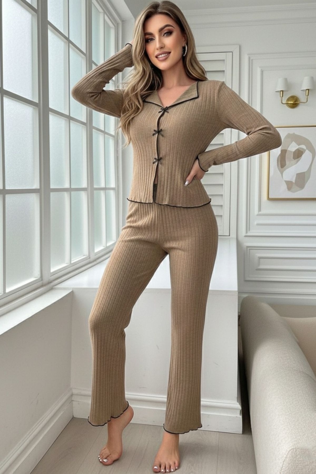 Bej Fiyonk Detaylı Uzun Kollu Pijama Takımı Bella Notte 77357 - Bej