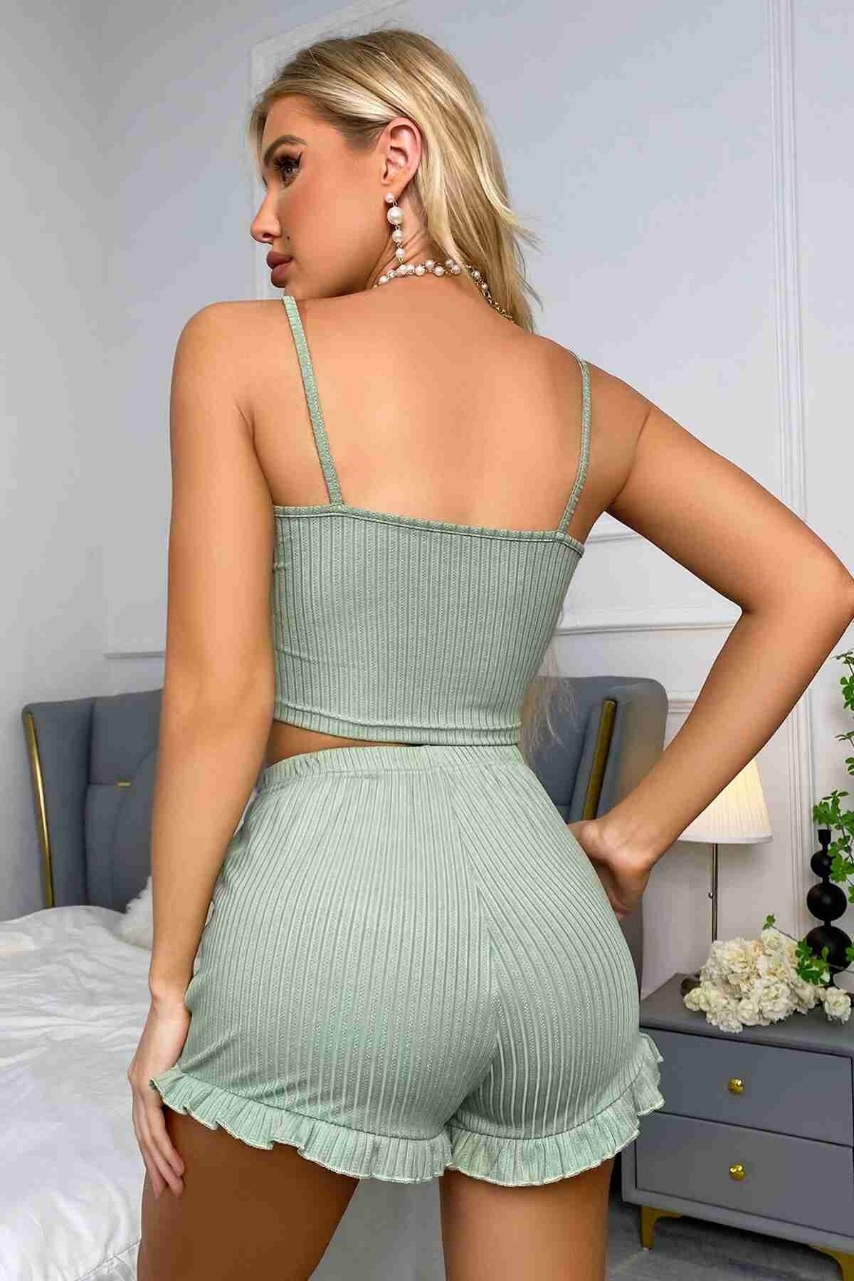 Dantelli Askılı Crop Üst ve Fırfır Paça Mini Şortlu Pijama Takım Merry See MS4438 Yeşil - Yeşil