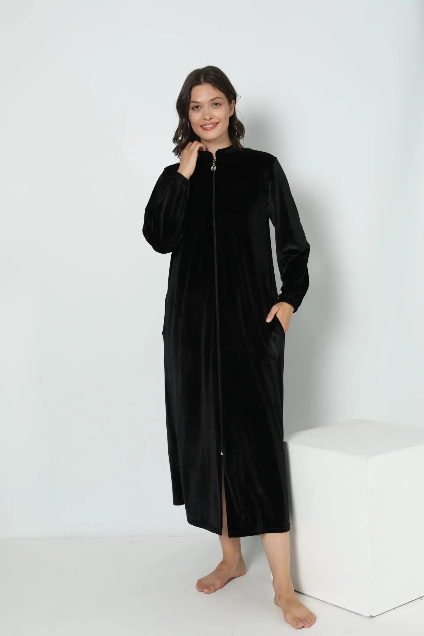 Kadın Kadife Namaz Elbisesi Confeo C840-609 - Siyah