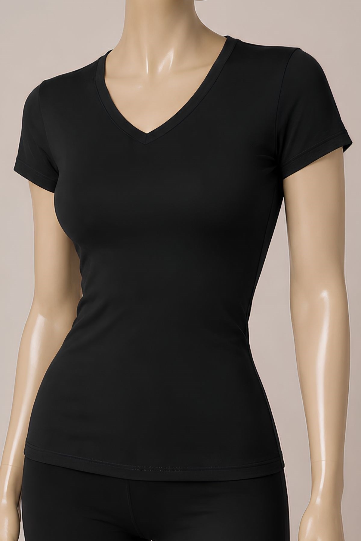 Pamuklu Likralı V Yaka Kısa Kol Kadın T-Shirt Siyah Yıldız 2371 - Siyah