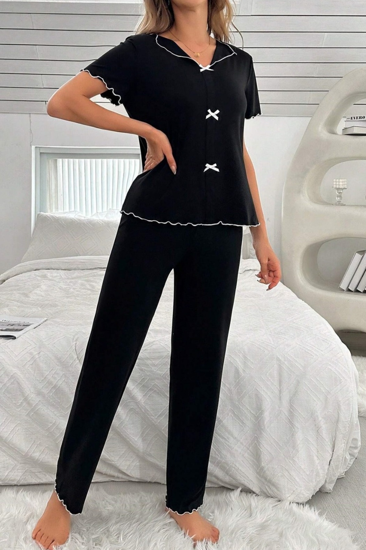 Pamuklu Siyah Fiyonk Detaylı Mevsimlik Pijama Takımı Ruselin 5130 - Siyah