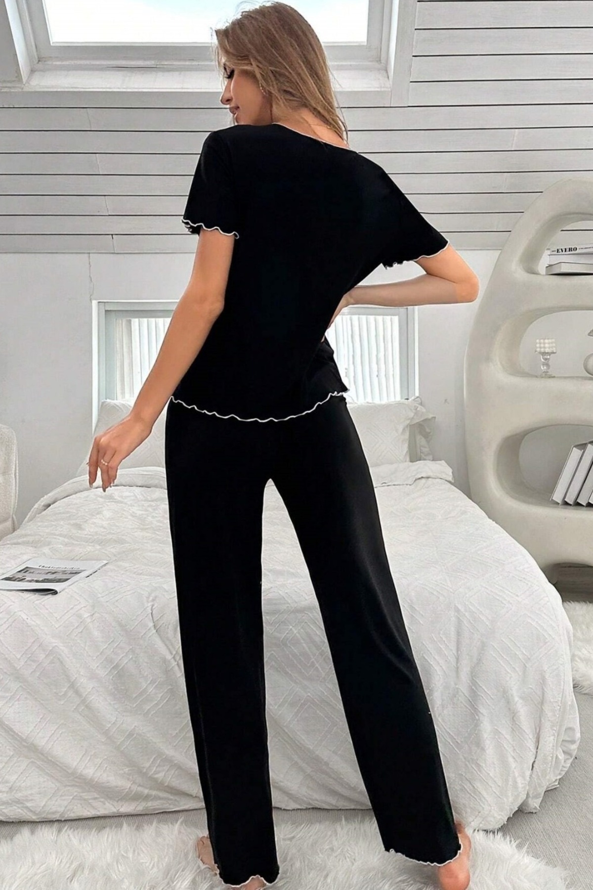 Pamuklu Siyah Fiyonk Detaylı Mevsimlik Pijama Takımı Ruselin 5130 - Siyah
