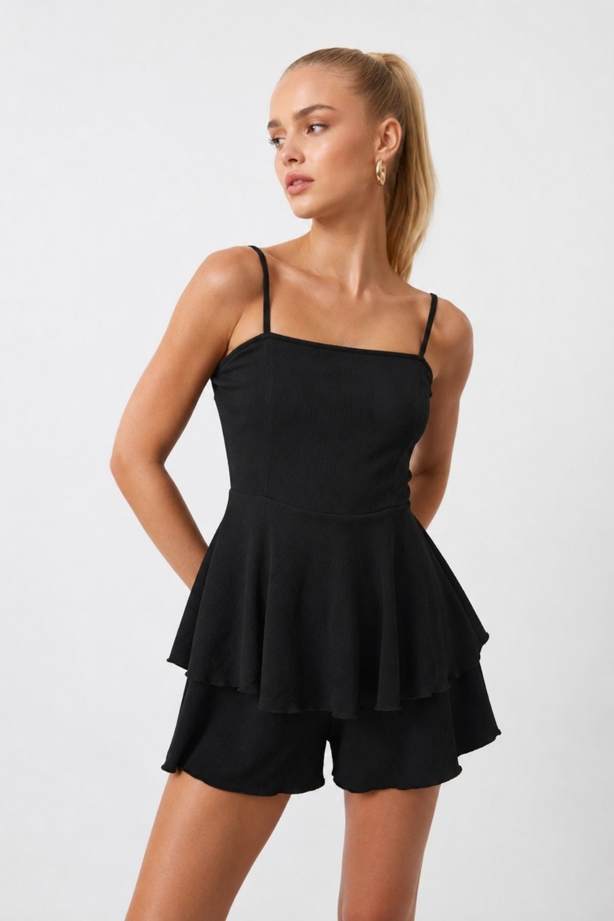 Siyah Sırt Dekolteli Mini Tulum Bella Notte T-6531 - Siyah