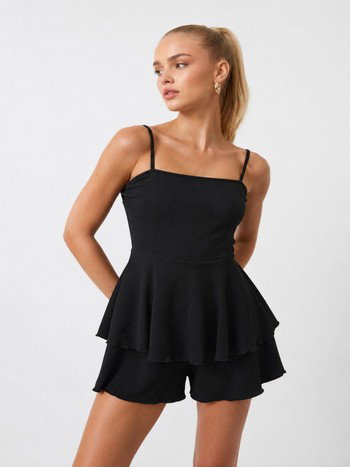Siyah Sırt Dekolteli Mini Tulum Bella Notte T-6531
