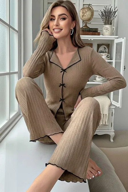 Bej Fiyonk Detaylı Uzun Kollu Pijama Takımı Bella Notte 77357 - Bej