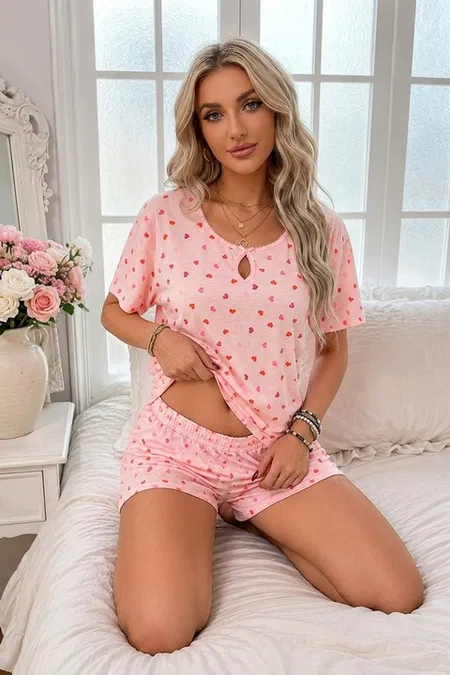 Beyaz Kısa Kollu Bisiklet Yaka Kalp Desenli Şortlu Pijama Takımı Bella Notte 7625 - Pembe