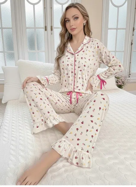 Çok Renkli Kurdele Detaylı Minimal Çiçek Desenli Düğmeli Pijama Takımı Bella Notte 7373 - Çok Renkli