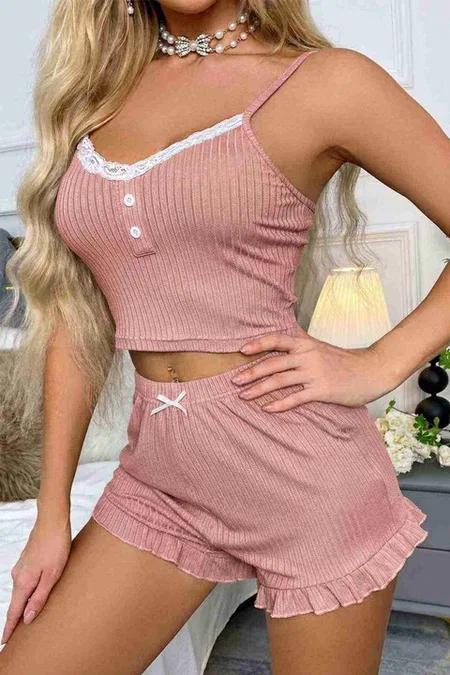 Dantelli Askılı Crop Üst ve Fırfır Paça Mini Şortlu Pijama Takım Merry See MS4438 Pembe - Pembe