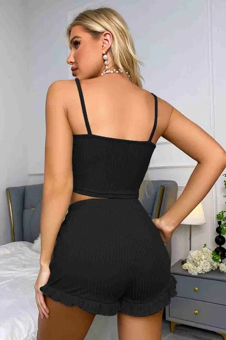 Dantelli Askılı Crop Üst ve Fırfır Paça Mini Şortlu Pijama Takım Merry See MS4438 Siyah - Siyah