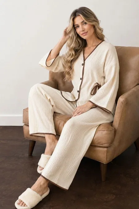 Ekru Kahve Biyeli Müslin Bağlama Detaylı Uzun Kollu Pijama Takımı Bella Notte 61131 - Bej