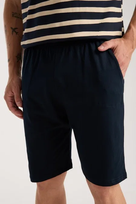 Erkek Lacivert Sıfır Yaka Kısa Kollu Şortlu Pijama Takımı Akbeniz 6880 - Lacivert