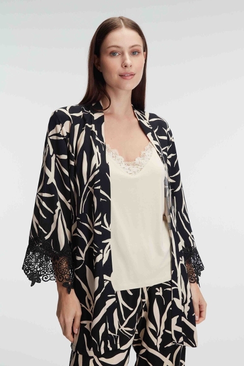 İp Askılı V Yaka Kadın Viskon Tropikal Yazlık Örme Dantel Detaylı Pijama Takımı Sabahlık Anıl 5823 - 2